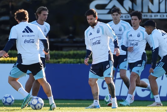 Messi se despidió en Ezeiza: así fue su último entrenamiento con la Selección